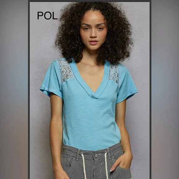 BP220-1💙POL prettyBlue Lace Detail short sleeve top w/lace accents front+ back! - Picture 4 of 5